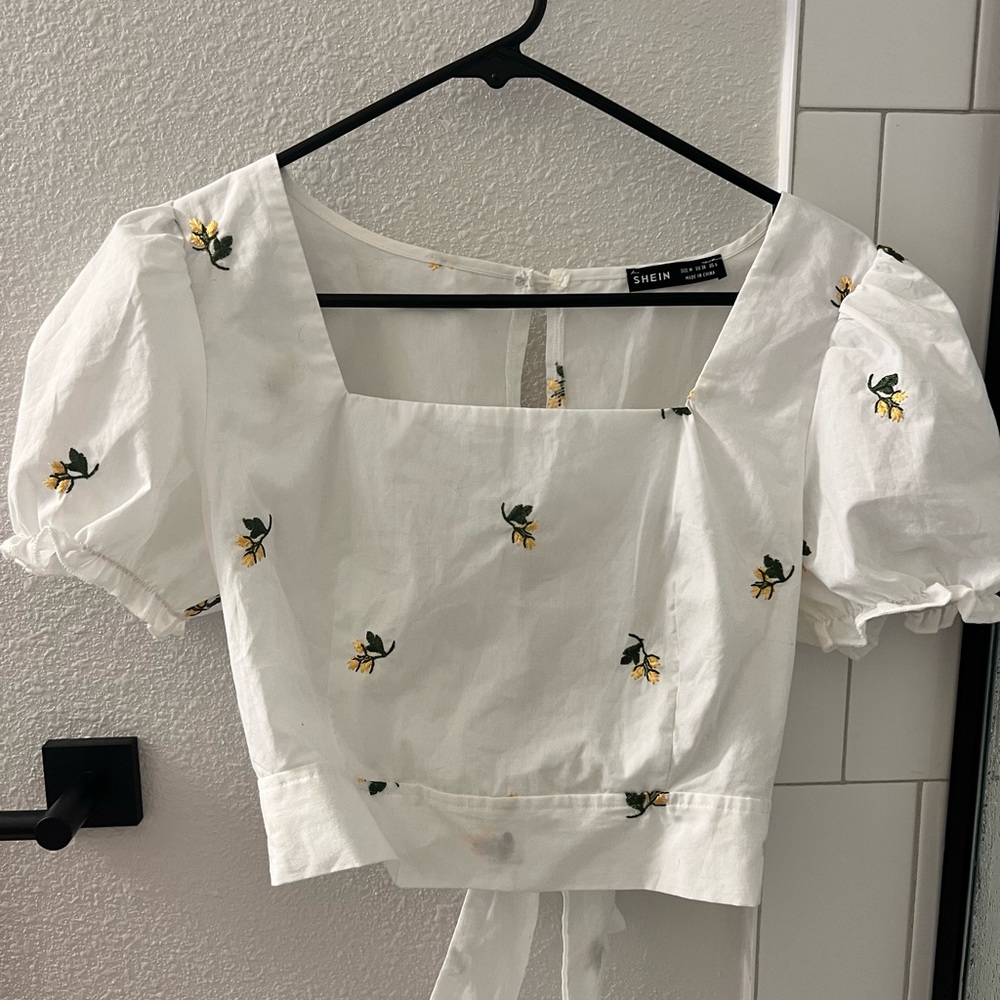 Crop Tie Back Floral Top